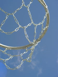 九游电脑版-篮球运动中的战术体系构建与演变，篮球战术的定义