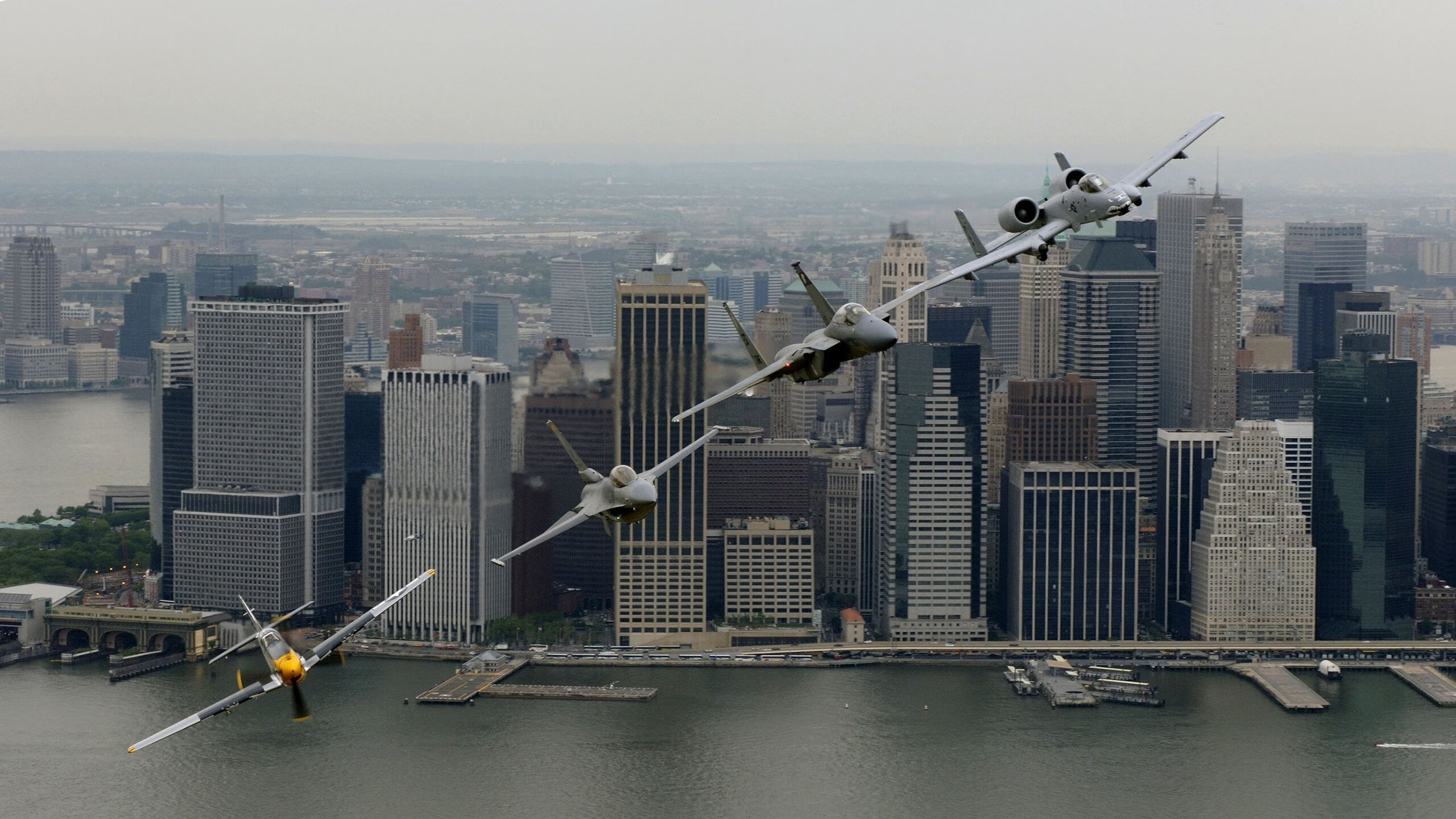 菲律宾女篮在亚洲锦标赛中夺冠，篮球运动再升温